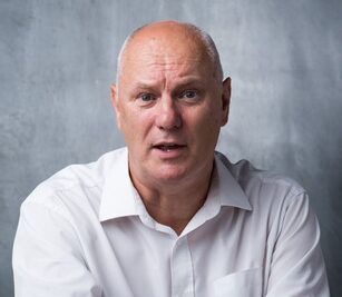 Dr Paul Bedford